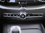 Volvo XC60 2.0 T8 Plug-in hybrid AWD Ultimate Black Edition | Trekhaak elektr. | Luchtvering | Schuifdak | Leer | Geheugenstoelen | B&W audio | Stoelventilatie | Winterset | Zeer nette auto |
