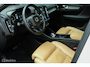 Volvo XC40 1.5 T5 Recharge Inscription | Pano | Harman Kardon | Stoel en stuurwielverw. | Memory stoelen | 360 camera | ACC | Adaptieve LEDlampen | Unieke KM | All Seasons