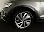 Volkswagen T-Roc 1.5 TSI Style 150 pk Automaat (DSG) | Navigatie | Panoramadak | Parkeersensoren (Park assist) | Achteruitrijcamera | Adaptieve cruise control | Stoelverwarming | Apple carplay / Android auto |