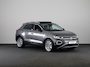 Volkswagen T-Roc 1.5 TSI Style 150 pk Automaat (DSG) | Navigatie | Panoramadak | Parkeersensoren (Park assist) | Achteruitrijcamera | Adaptieve cruise control | Stoelverwarming | Apple carplay / Android auto |