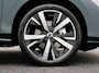 Volkswagen Golf 1.5 eHybrid Life Edition | Trekhaak | 360 Camera | Adaptieve Cruise Control | 18" LMV |