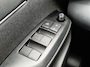 Toyota Yaris Cross 1.5 Hybrid 115 Dynamic | Sensoren v/a | Stoelverwarming | Keyless Entry