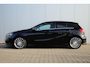 Mercedes-Benz A-klasse 200 Ambition AMG | Harman & Kardon | Camera | Stoelverwarming | Navi | Clima / Cruise |