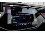 Mercedes-Benz E-klasse 300e Exclusive Line | 313PK | Hyperscreen | Massage | Achterasbesturing | Luchtvering | Head-up | Burmester 4D | Digital-light.