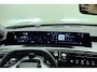 Peugeot E-3008 Allure 210 pk 73 kWh 525 WLTP Trekhaak | Warmtepomp | Panoramic Navigation
