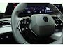 Peugeot E-3008 Allure 210 pk 73 kWh 525 WLTP Trekhaak | Warmtepomp | Panoramic Navigation