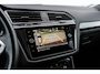 Volkswagen Tiguan 1.5 TSI 150pk DSG Elegance | CarPlay/Android Auto | Trekhaak | Achterklep Elektrisch