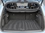 Voyah Free Flagship | Panoramadak | Dynaudio Hi-Fi | 360° Camera | Luchtvering | Adaptieve Cruise Control | Dodehoekassistent | Apple CarPlay | Android Auto | Elektrisch Verstelbare Stoelen + Massage | Stoelverwarming | Stoelventilatie | Sfeerverlichting | Elektrische Achterklep