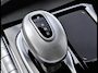 Voyah Free Flagship | Panoramadak | Dynaudio Hi-Fi | 360° Camera | Luchtvering | Adaptieve Cruise Control | Dodehoekassistent | Apple CarPlay | Android Auto | Elektrisch Verstelbare Stoelen + Massage | Stoelverwarming | Stoelventilatie | Sfeerverlichting | Elektrische Achterklep