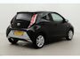 Toyota Aygo 1.0 VVT-i x-joy | Navigatie | Clima | Camera | 15 inch | Bluetooth | Privacy glas
