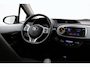 Toyota Yaris 1.5 Hybrid Dynamic | Keyless | Cruise Control | Clima | Camera | Premium audio | 15 inch | Bluetooth | Dakspoiler