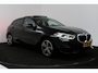 BMW 1-Serie 118i Executive Edition (PANORAMADAK, STOELVERWARMING, TREKHAAK AFNEEMBAAR, CAMERA)