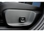 Volvo EX30 Cross Country P5 Long Range Plus Europa 69 kWh Driver Support | Warmtepomp | Dual Zone Electronic Climate Control | Verwarmbare voorstoelen | Verwarmbaar stuurwiel | Elektrisch verstelbare voorstoelen | Pilot Assist | Digital Key Plus | Adaptieve Cruise Control | Premium Audio by Harman Kardon | Google Maps | Google Assistant | Keyless entry | Blis | Camera achter | Elektrisch bedienbare achterklep | Draadloos telefoon opladen |