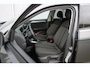 Volkswagen T-Roc 1.0 TSI 110pk Life 75 Edition | Achteruitrijcamera | Apple Carplay & Android Auto | Adaptive Cruise