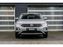 Volkswagen T-Roc 1.0 TSI 110pk Life | Trekhaak | Navigatie | CarPlay/Android Auto | Camera Achter