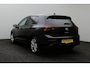 Volkswagen Golf 1.5 TSI Oranje Edition 2024 | Stuurwiel Bediening | App Connect | Achteruitrij Camera | DAB Radio | Sfeerverlichting | Adaptive Cruise Control | Boekjes | 2 Sleutels