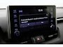 Toyota RAV4 2.5 Hybrid 2WD Bi-Tone | Navigatie | Apple Carplay / Android Auto | Stoelverwarming | Leder | Parkeersensoren voor/achter | Camera | Keyless | Adaptive Cruise | Clima | 18 inch