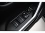 Toyota RAV4 2.5 Hybrid 2WD Bi-Tone | Navigatie | Apple Carplay / Android Auto | Stoelverwarming | Leder | Parkeersensoren voor/achter | Camera | Keyless | Adaptive Cruise | Clima | 18 inch