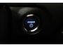 Toyota RAV4 2.5 Hybrid 2WD Bi-Tone | Navigatie | Apple Carplay / Android Auto | Stoelverwarming | Leder | Parkeersensoren voor/achter | Camera | Keyless | Adaptive Cruise | Clima | 18 inch