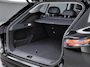 Voyah Courage Business Edition 80 kWh | Schuifdak | Surface Soundsystem | 360° camera | Massage stoelen | Surface Sound geluidssysteem | Adaptieve cruise control | Head-up Display | Sfeerverlichting | Dodehoekassistentie | Smartphone integratie | Keyless entry | Elektrische achterklep