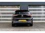 Volkswagen Golf 1.5 eHybrid 204pk Style Edition | Trekhaak | Panoramadak | AreaView | IQ-Matrix Light