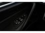 BMW 5-Serie Touring 520i High Executive M-Sport | Panoramadak | Dealer Ond. | CarPlay | Stoelverwarming | Comfortstoelen | Head-Up