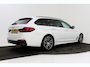 BMW 5-Serie Touring 520i High Executive M-Sport | Panoramadak | Dealer Ond. | CarPlay | Stoelverwarming | Comfortstoelen | Head-Up