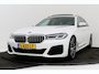 BMW 5-Serie Touring 520i High Executive M-Sport | Panoramadak | Dealer Ond. | CarPlay | Stoelverwarming | Comfortstoelen | Head-Up