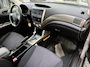 Subaru Forester 2.0 X Comfort Automaat | Airco | Cruise Control | LMV | Trekhaak | Stoelverwarming | APK tot 21-10-2027!