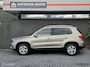 Volkswagen Tiguan 2.0 TSI Track&Field 4Motion| 2.500kg trekg