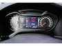Ford S-Max 2.0 EcoBoost Titanium - NAVIGATIE - TREKHAAK - 2 x PDC - STOELVERWARMING