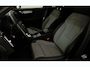 Volvo XC40 1.5 T4 Plug-in Hybrid Plus Dark | Harman Kardon Audio | Achteruitrijcamera | Keyless Entry | Elektrische Achterklep | Elektrisch Verstelbare Voorstoelen | Stoelverwarming | Cruise Control Adaptief | BLIS | Navigatie | Apple Carplay | Android Auto