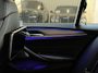 BMW 5-Serie 540i High Executive - M PAKKET - ACHTERWIEL AANGEDREVEN - SCHUIFDAK - M STOELEN - HARMAN KARDON