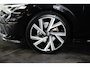 Volkswagen Golf 1.5 eTSI 150pk R-Line DSG | Trekhaak | Winter Pakket | Carplay | ACC | LED
