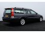 Volvo V70 2.4 Summum/ 5-Cilinder/ 16''LMV/ Clima/ Cruise/ Multi.LEDER.Stuur/ Elek.Pakket/ Armsteun/ Isofix/ C.V.afstand.
