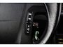 Volvo V70 2.4 Summum/ 5-Cilinder/ 16''LMV/ Clima/ Cruise/ Multi.LEDER.Stuur/ Elek.Pakket/ Armsteun/ Isofix/ C.V.afstand.