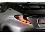Toyota C-HR / C-HR+ 2.0 Hybrid Bi-Tone | Parkeersensoren V+A | JBL | Blindspot | Stoelverwarming |