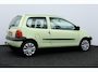Renault Twingo 1.2 Emotion/ APK 17-12-27!/ Trekhaak/ Airco!/ Elek.Pakket/ Radio-AUX/ Deelbare Achterbank.