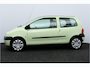 Renault Twingo 1.2 Emotion/ APK 17-12-27!/ Trekhaak/ Airco!/ Elek.Pakket/ Radio-AUX/ Deelbare Achterbank.