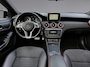 Mercedes-Benz A-klasse 180 Automaat AMG 45 styling, panoramadak, unieke uitvoering!