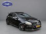 Mercedes-Benz A-klasse 180 Automaat AMG 45 styling, panoramadak, unieke uitvoering!