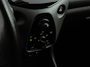 Peugeot 108 Active 75 pk | 1e eigenaar | Camera | Extra getinte ramen achter | Airco |