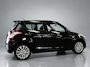 Suzuki Swift 1.2 5 Drs Bandit EASSS, Dealer onderhouden, Airco, Elek ramen, Stoelverwarming, Cruise controle, Dakspoiler, Lm velgen 16'', Nederlandse auto!! 3 Maanden garantie op motor en versnellingsbak.