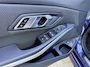 BMW 3-Serie Touring 320e LCi *90% SOH* Phytonicblau / Laser LED / Stuur/Stoelverwarming / Elek. Trekhaak / Apple Carplay / Adapt. Cruise / Keyless