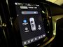 Volvo V60 T6 AWD Recharge Ultra Dark | Trekhaak | Schuifdak | Head-Up Display | Harman Kardon | Adaptieve Cruise Control | Stoelverwarming voor+achter | Stuurwielverwarming | 18 Inch | Full LED Meesturende koplampen | Parkeercamera | Pilot Assist | BLIS Dode Hoek Detectie | Elektrische voorstoelen geheugen | Lederen bekleding | Zitting verlenging voorstoelen | Lederen dashboard | Google Infotainment | Keyless Drive | Parkeersensoren voor+achter | Privacy Glass | Elektrisch bedienbare achterklep | DAB Radio | Apple Carplay/Android Auto | Volvo On Call met mobiele App functie | Onyx Black Metallic |