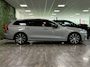 Volvo V60 T6 AWD Recharge Ultra Dark | Trekhaak | Schuifdak | Head-Up Display | Harman Kardon | Adaptieve Cruise Control | Stoelverwarming voor+achter | Stuurwielverwarming | 18 Inch | Full LED Meesturende koplampen | Parkeercamera | Pilot Assist | BLIS Dode Hoek Detectie | Elektrische voorstoelen geheugen | Lederen bekleding | Zitting verlenging voorstoelen | Lederen dashboard | Google Infotainment | Keyless Drive | Parkeersensoren voor+achter | Privacy Glass | Elektrisch bedienbare achterklep | DAB Radio | Apple Carplay/Android Auto | Volvo On Call met mobiele App functie | Onyx Black Metallic |