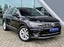 Volkswagen Tiguan 1.5 TSI ACT Highline Business R 150pk Camera / Trekhaak / Stoelverwarming Voor + Achter