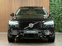 Volvo XC60 T8 AWD Recharge Ultra Dark | Luchtvering | Trekhaak | 360° Camera | 455pk | Head-Up Display | Harman Kardon | Adaptieve Cruise Control | Stoelverwarming voor+achter | Stuurwielverwarming | Full LED Meesturende koplampen | Pilot Assist | BLIS Dode Hoek Detectie | Elektrische voorstoelen geheugen | Lederen bekleding | Zitting verlenging voorstoelen | Lederen Dashboard | Schuifdak | 21 Inch | Google Infotainment | Keyless Drive | Parkeersensoren voor+achter | Privacy Glass | Elektrisch bedienbare achterklep | Alarm Klasse III | DAB Radio | Apple Carplay/Android Auto | Draadloos telefoon opladen | Volvo On Call met mobiele App functie | Onyx Black Metallic |
