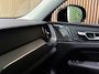 Volvo XC60 T8 AWD Recharge Ultra Dark | Luchtvering | Trekhaak | 360° Camera | 455pk | Head-Up Display | Harman Kardon | Adaptieve Cruise Control | Stoelverwarming voor+achter | Stuurwielverwarming | Full LED Meesturende koplampen | Pilot Assist | BLIS Dode Hoek Detectie | Elektrische voorstoelen geheugen | Lederen bekleding | Zitting verlenging voorstoelen | Lederen Dashboard | Schuifdak | 21 Inch | Google Infotainment | Keyless Drive | Parkeersensoren voor+achter | Privacy Glass | Elektrisch bedienbare achterklep | Alarm Klasse III | DAB Radio | Apple Carplay/Android Auto | Draadloos telefoon opladen | Volvo On Call met mobiele App functie | Onyx Black Metallic |