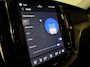 Volvo XC60 T8 AWD Recharge Ultra Dark | Luchtvering | Trekhaak | 360° Camera | 455pk | Head-Up Display | Harman Kardon | Adaptieve Cruise Control | Stoelverwarming voor+achter | Stuurwielverwarming | Full LED Meesturende koplampen | Pilot Assist | BLIS Dode Hoek Detectie | Elektrische voorstoelen geheugen | Lederen bekleding | Zitting verlenging voorstoelen | Lederen Dashboard | Schuifdak | 21 Inch | Google Infotainment | Keyless Drive | Parkeersensoren voor+achter | Privacy Glass | Elektrisch bedienbare achterklep | Alarm Klasse III | DAB Radio | Apple Carplay/Android Auto | Draadloos telefoon opladen | Volvo On Call met mobiele App functie | Onyx Black Metallic |